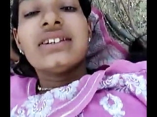 bihar ki bareli ki hindu girl hai khud hame chodne ko boli